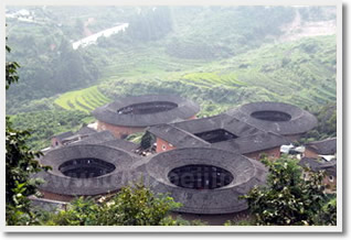 Xiamen Tulou Petian Village Three Day Tour